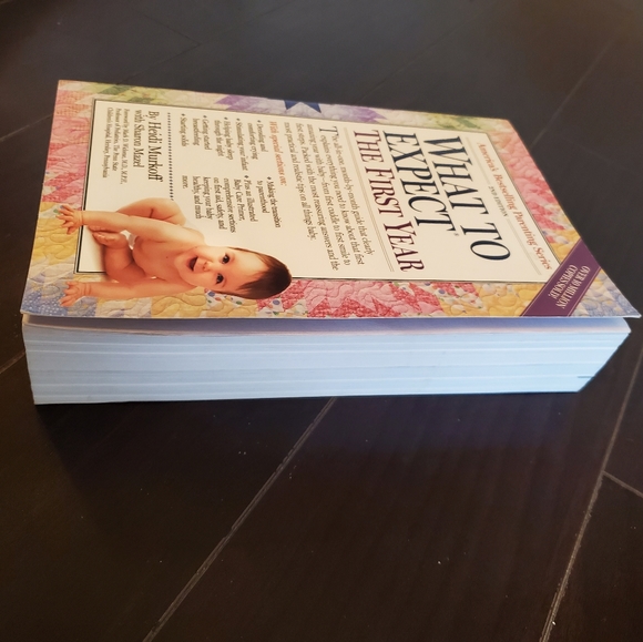 What to Expect - The First Year - Second Edition by Heidi Murkoff - Picture 2 of 4